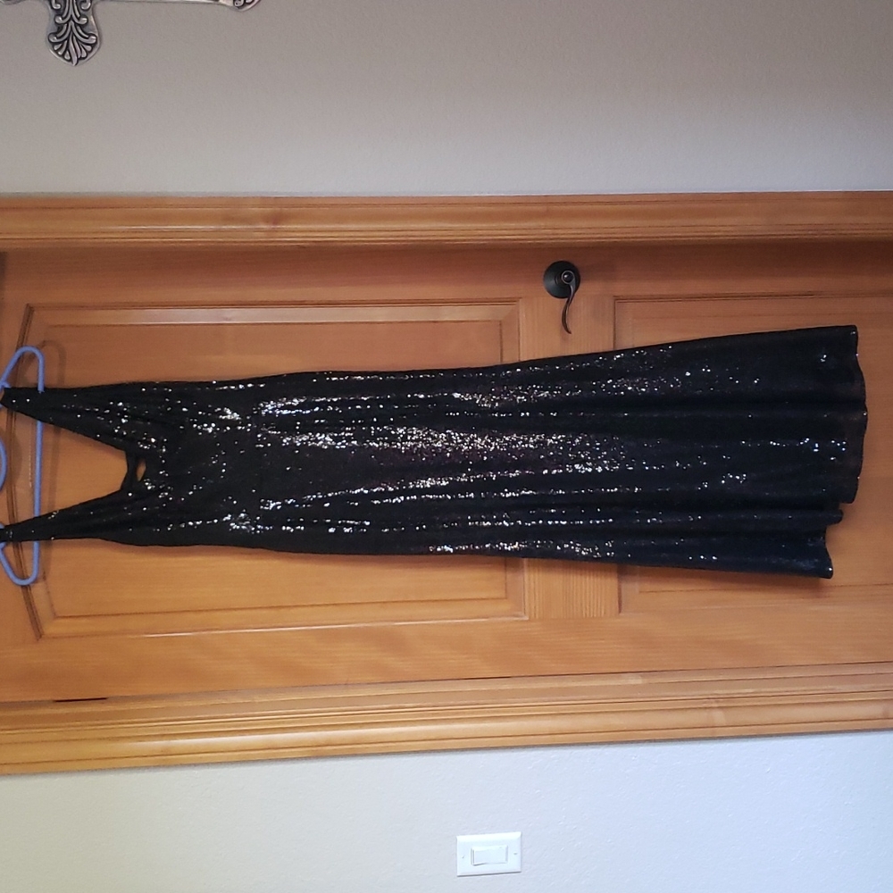Women's Full length black sequined tie-back dress Size 6